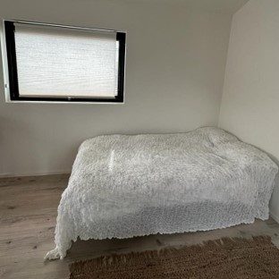 Burlöv Astervägen sovrum