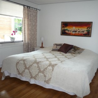 Kristianstad Tulpanvägen sovrum