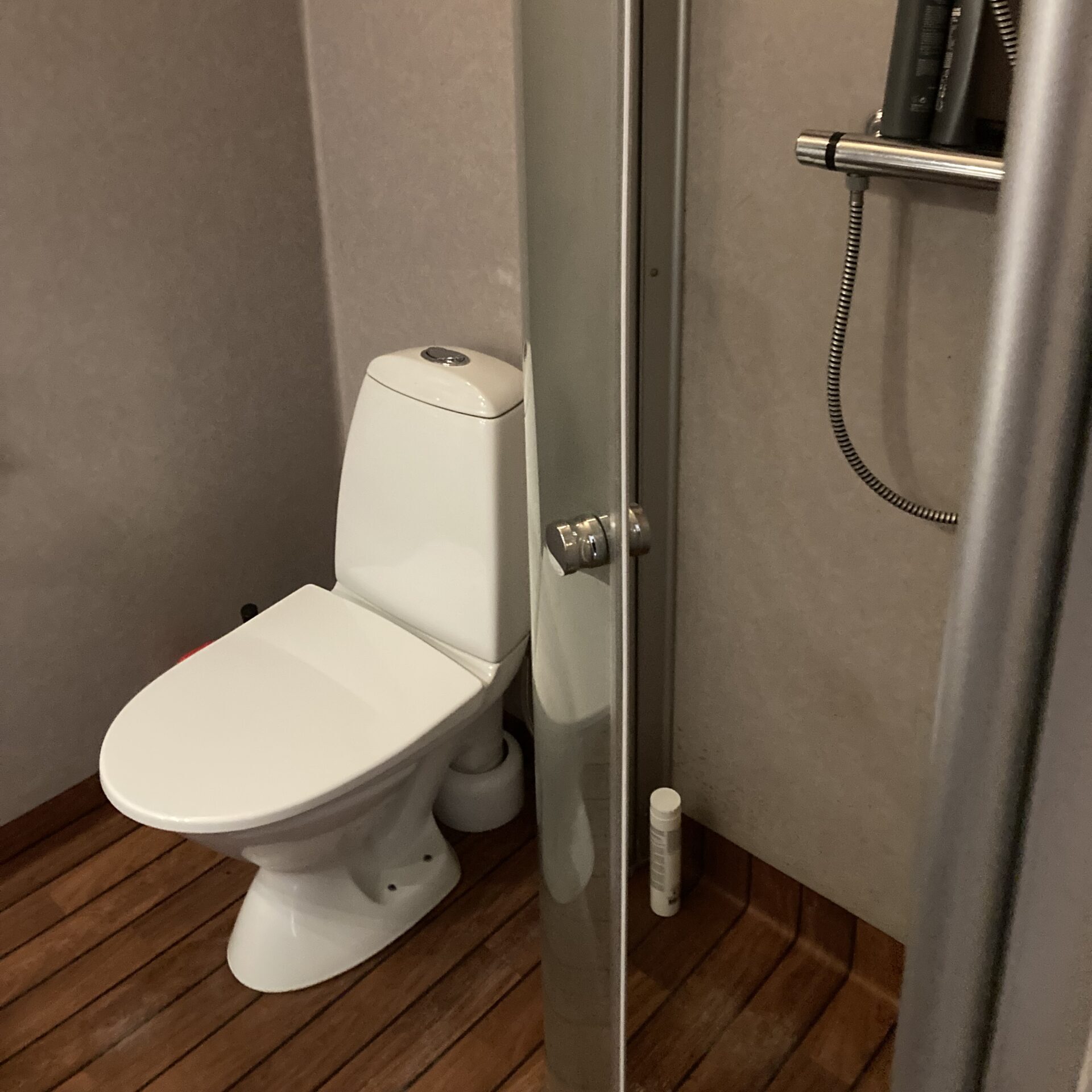 Karlskrona Ramösövägen Lägenhet Badrummet